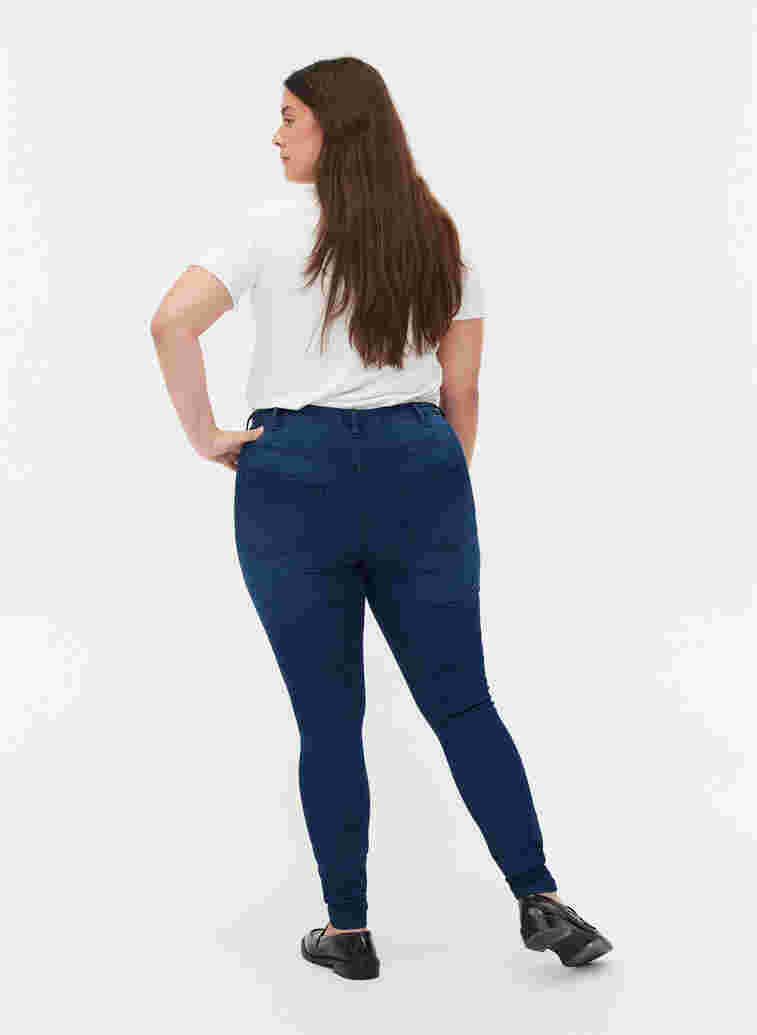 Super slim Amy jeans with high waist, Blue denim, Model image number 2
