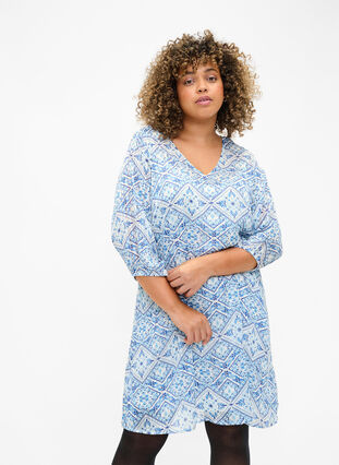 Printed dress with v-neck and 3/4 sleeves, Birch Graphic AOP, Model image number 0