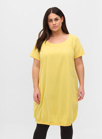 Short-sleeved cotton dress, Goldfinch, Model