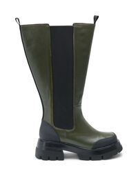Wide fit leather boot with long shaft and elastic