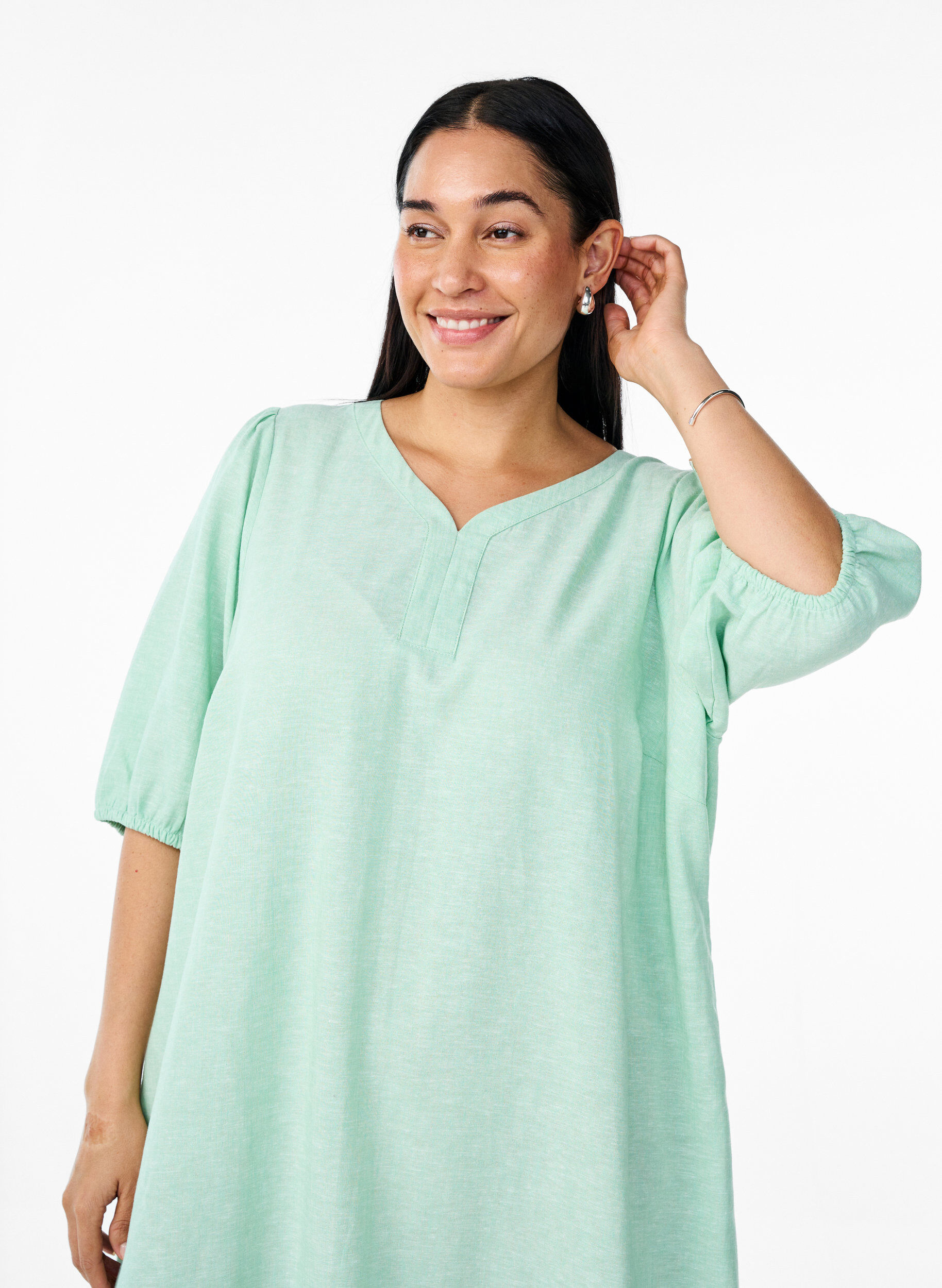 Zizzifashion Midi dress in linen and viscose with short sleeves, Green, Model image number 2