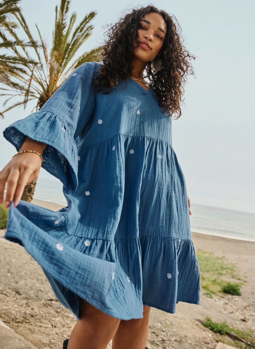 Soft cotton dress with embroidered flowers, Blue Horizon Daisy, Image image number 0