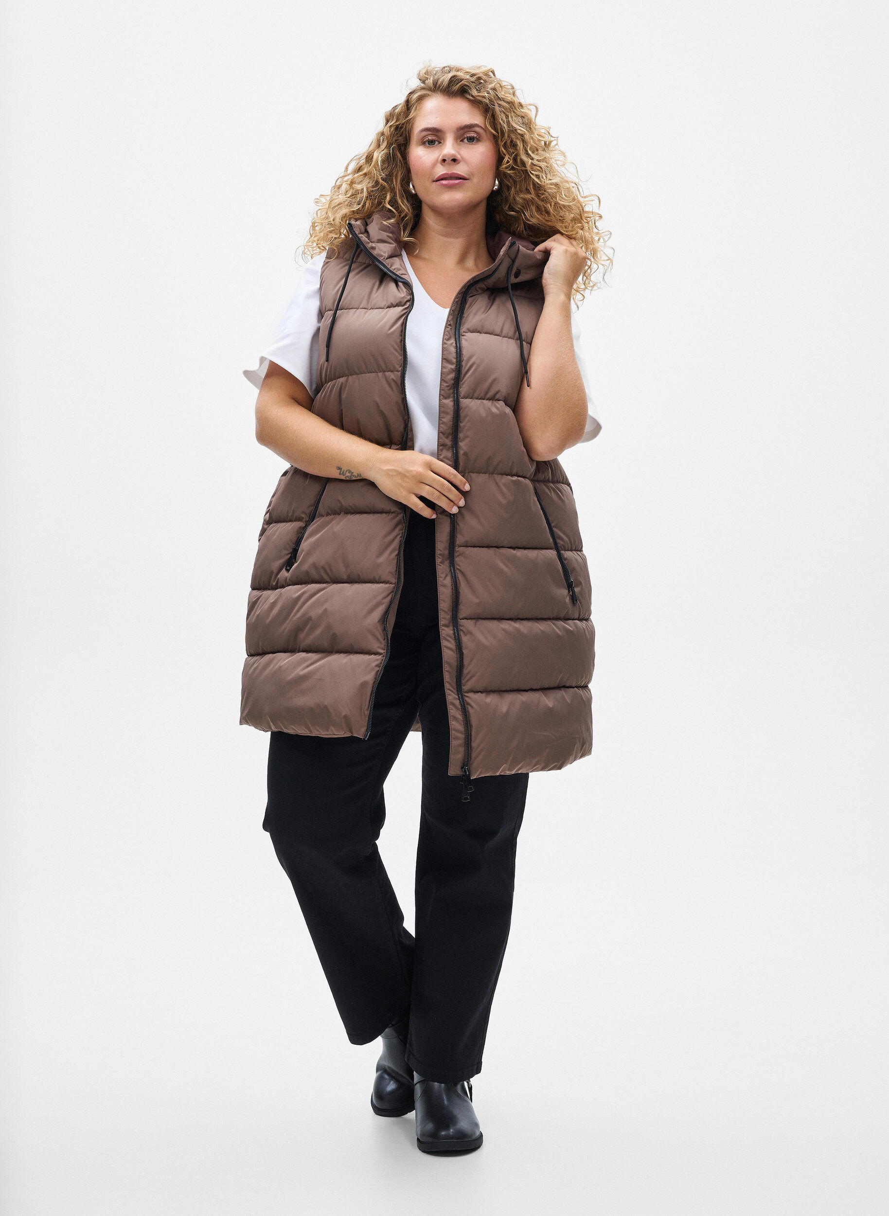 ZizzifashionLong vest with hood and pockets, Brown, Model image number 1