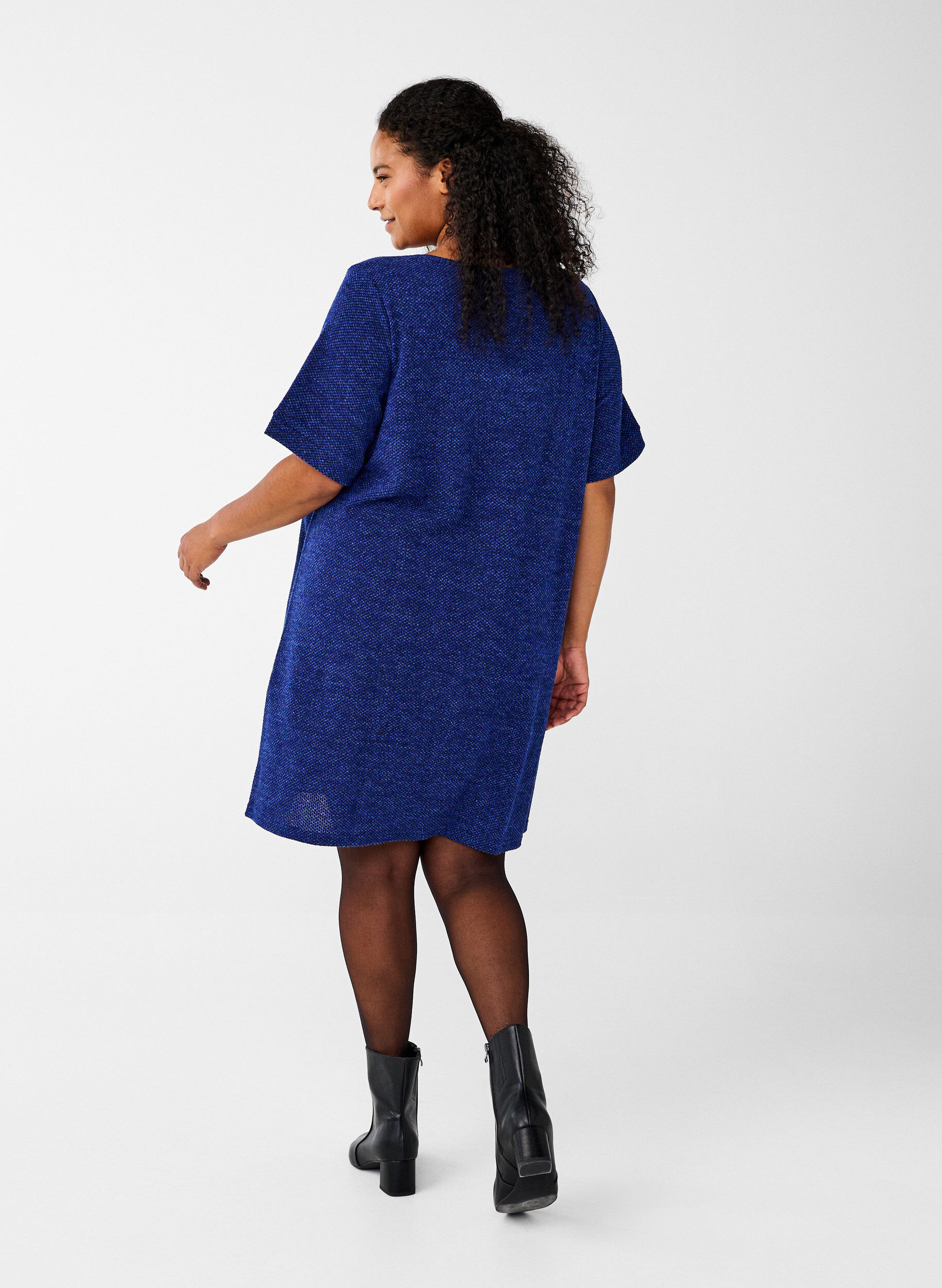 Zizzifashion T-shirt dress with short sleeves, Sodalite Blue, Model image number 1