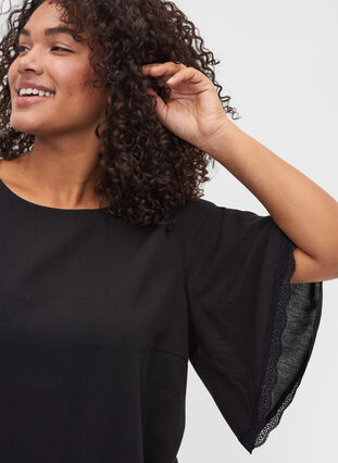 Wide 2/4-length sleeves and lace details, Black, Model image number 2