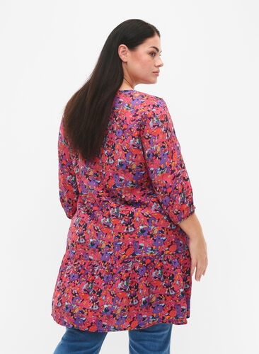 Viscose tunic with A-line cut, Pink Small FL. AOP, Model image number 1