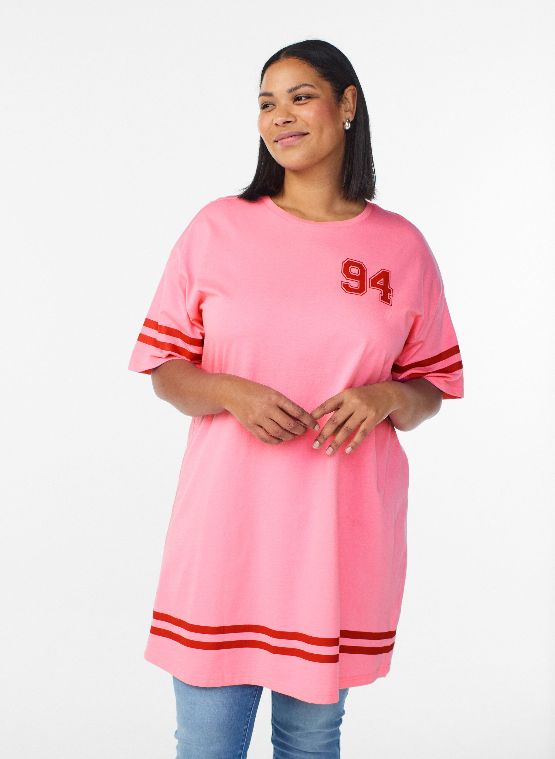 Short T-shirt dress with sporty details, Pink, Model