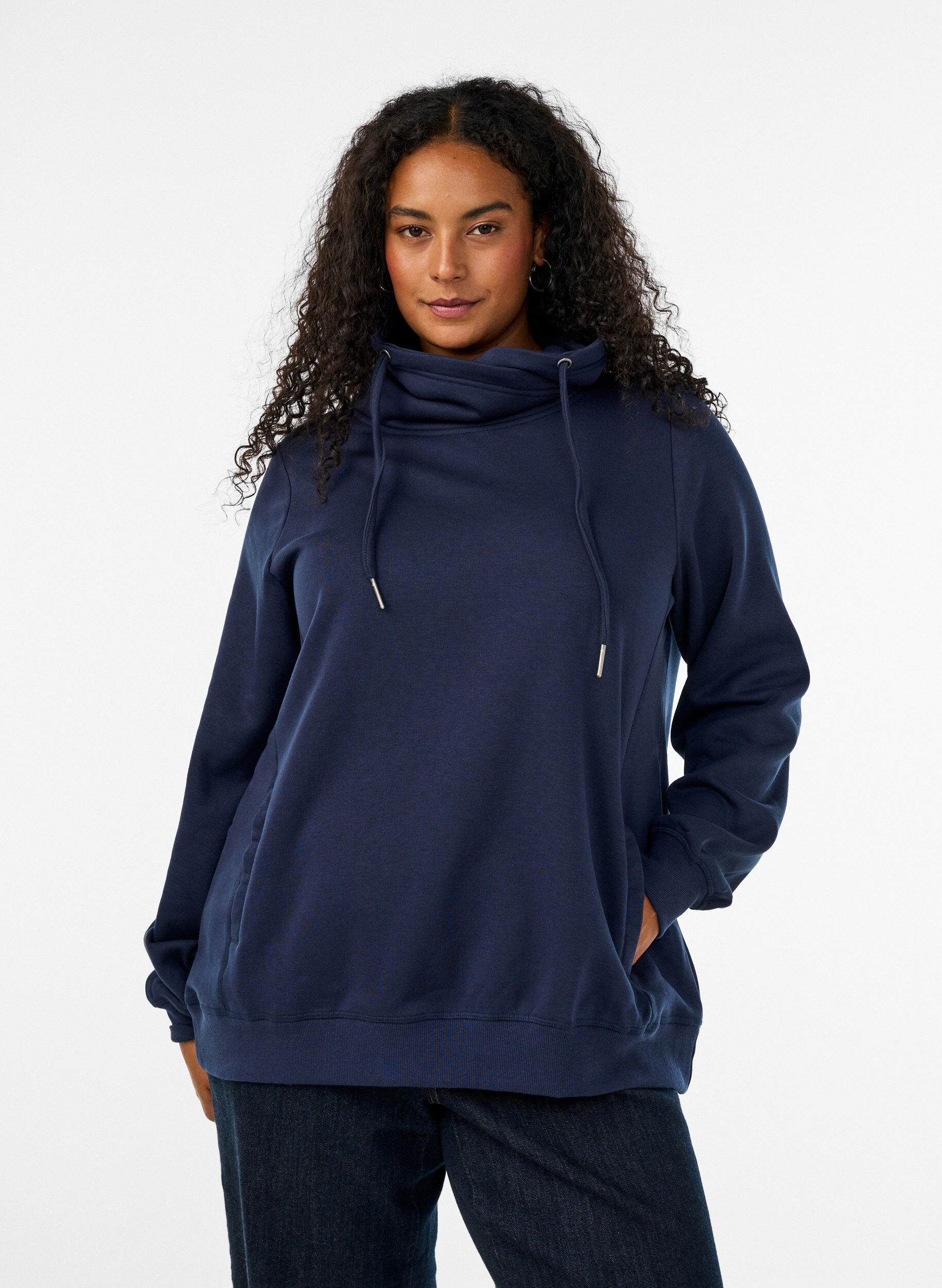 Sweatshirt with high collar and pockets, Blue, Model