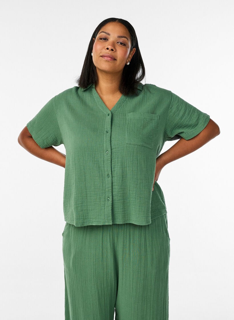 Cotton muslin blouse with short sleeves, Green, Model image number 0