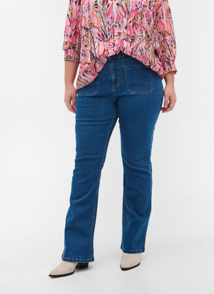 Ellen bootcut jeans with large pockets, Blue denim, Model image number 2