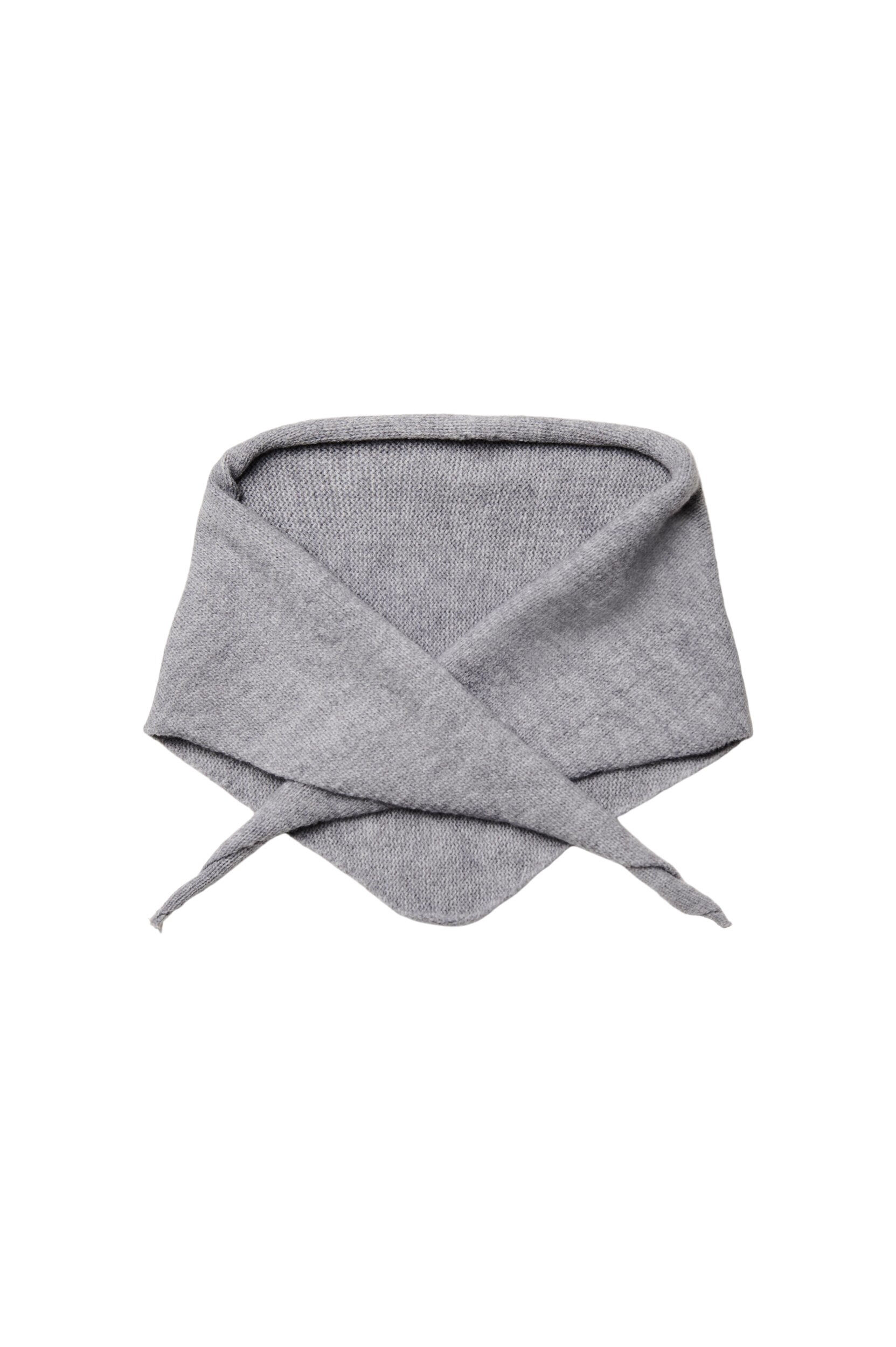 Knitted triangle scarf