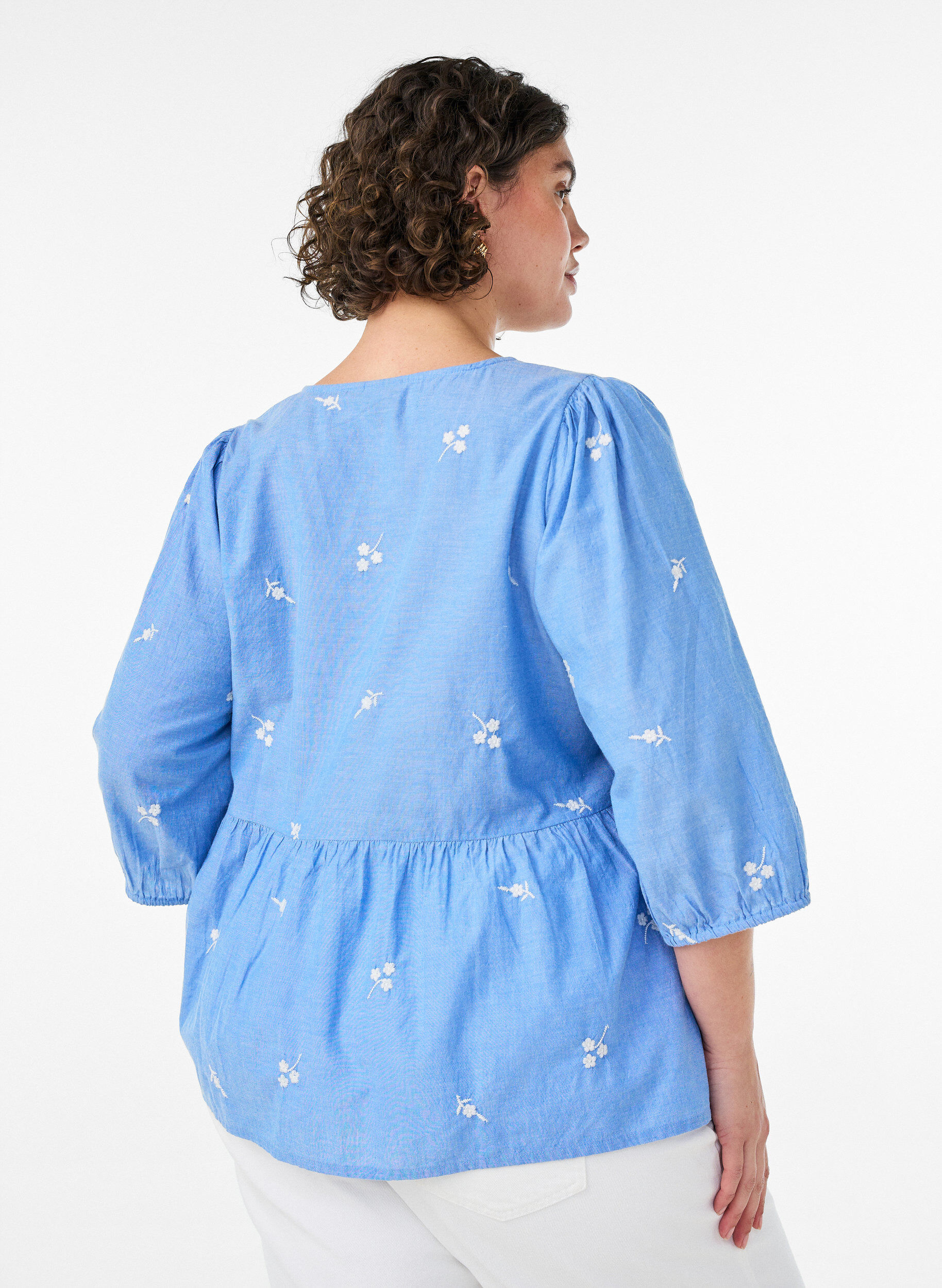 ZizzifashionCotton blouse with embroidered flowers and button fastening, Light Blue, Model image number 2