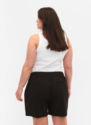 Maddison shorts with regular fit, Black, Model image number 1