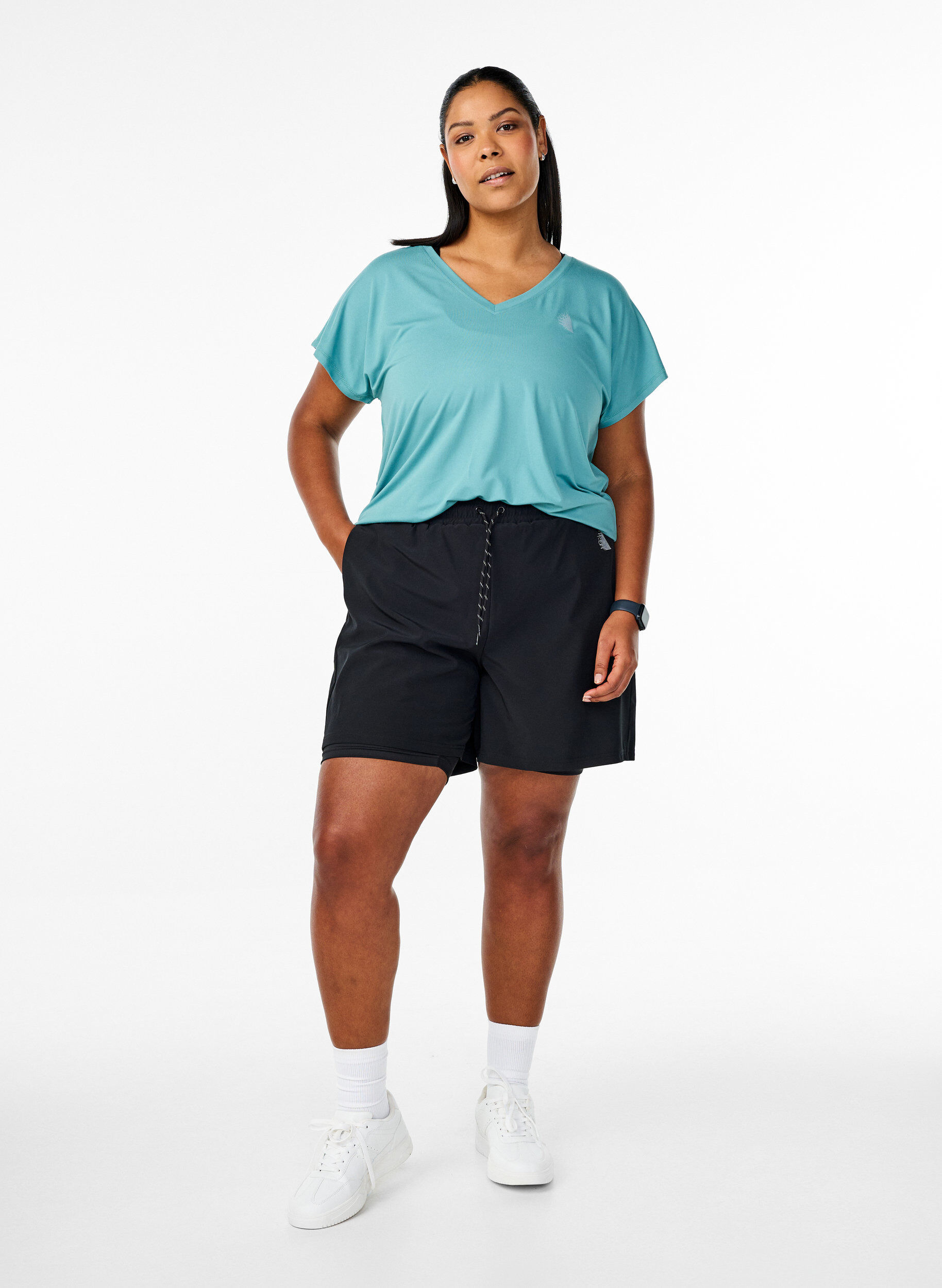 Zizzifashion Loose training t-shirt with v-neck, Green, Model image number 1