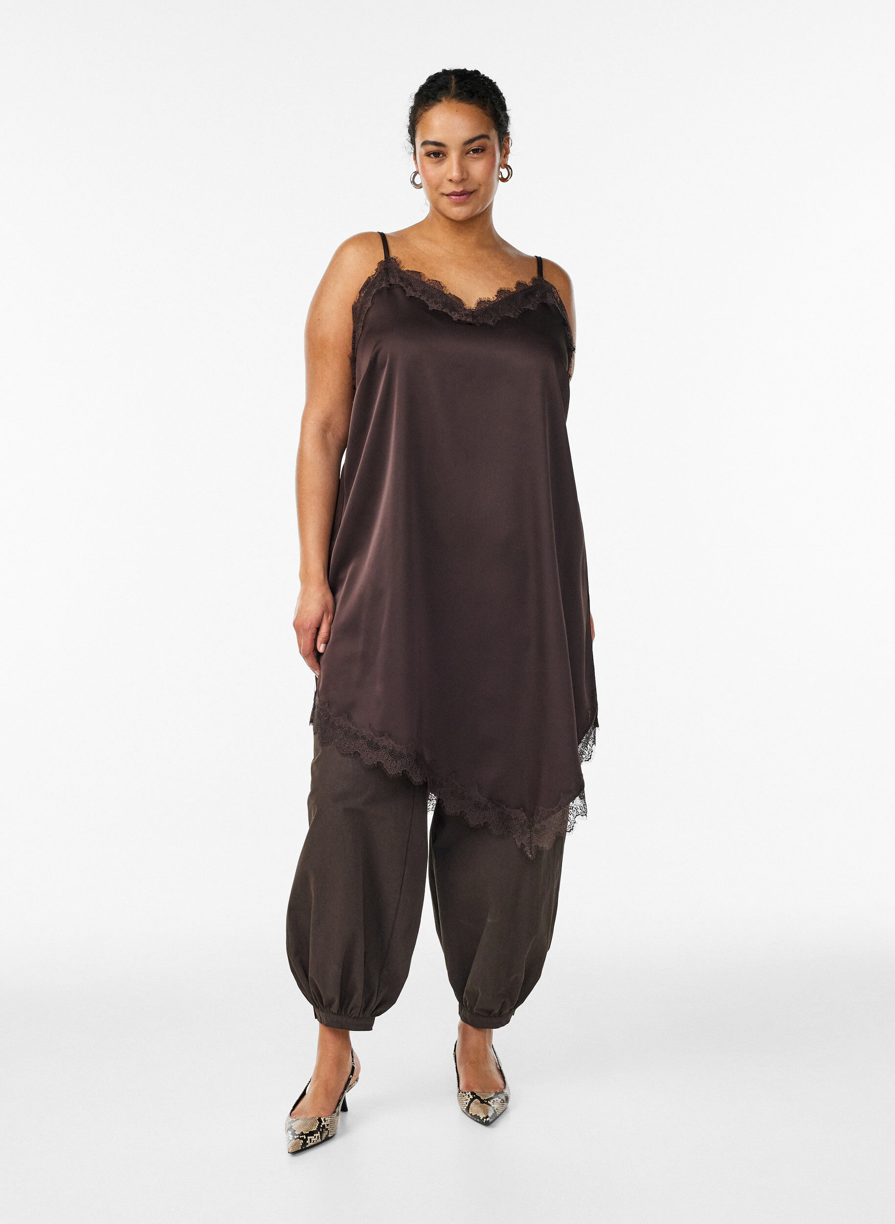 Zizzifashion Satin-look dress with lace trim, Brown, Model image number 1