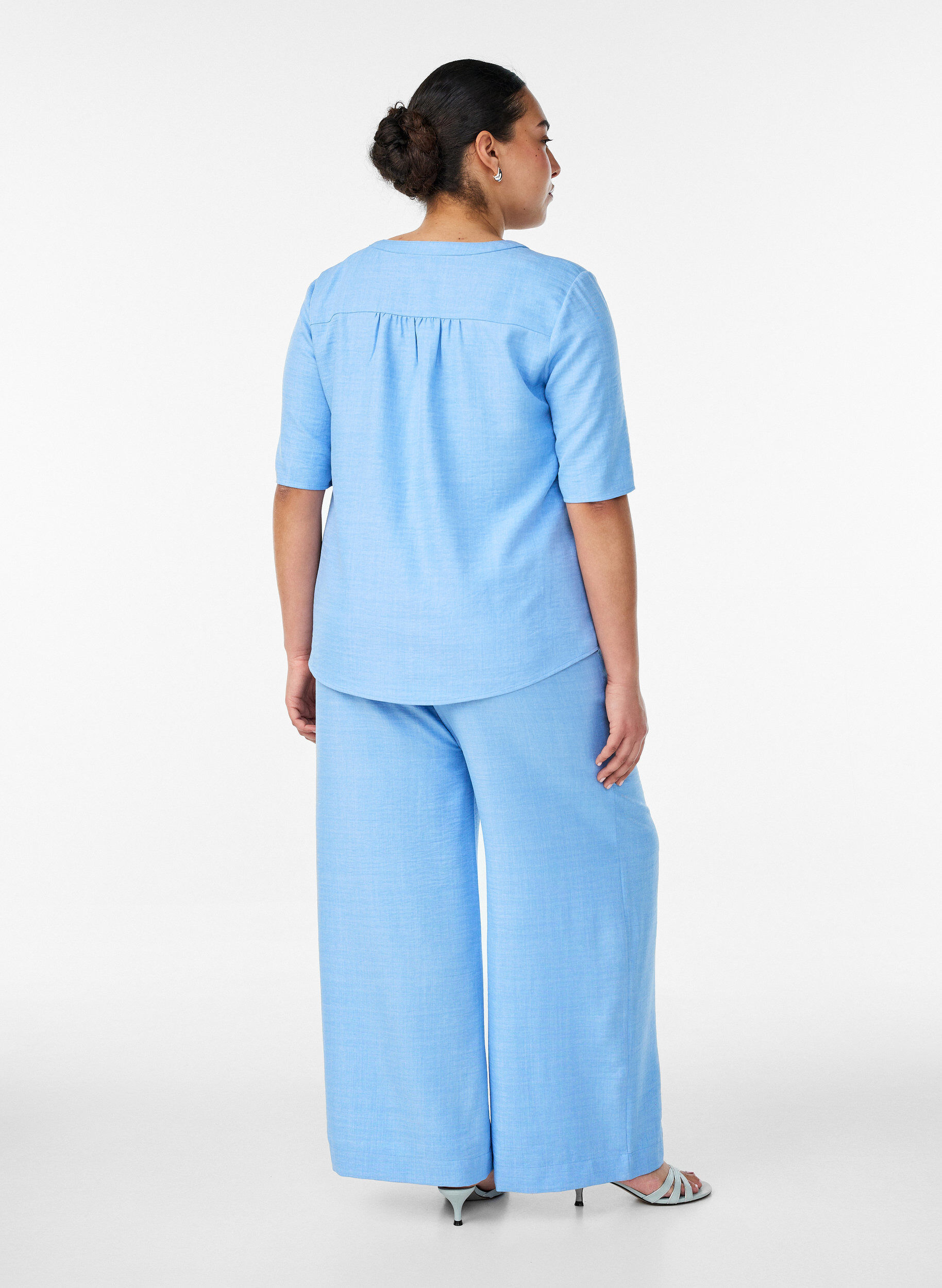 ZizzifashionLoose trousers with elasticated waistband and pockets, Light Blue, Model image number 1