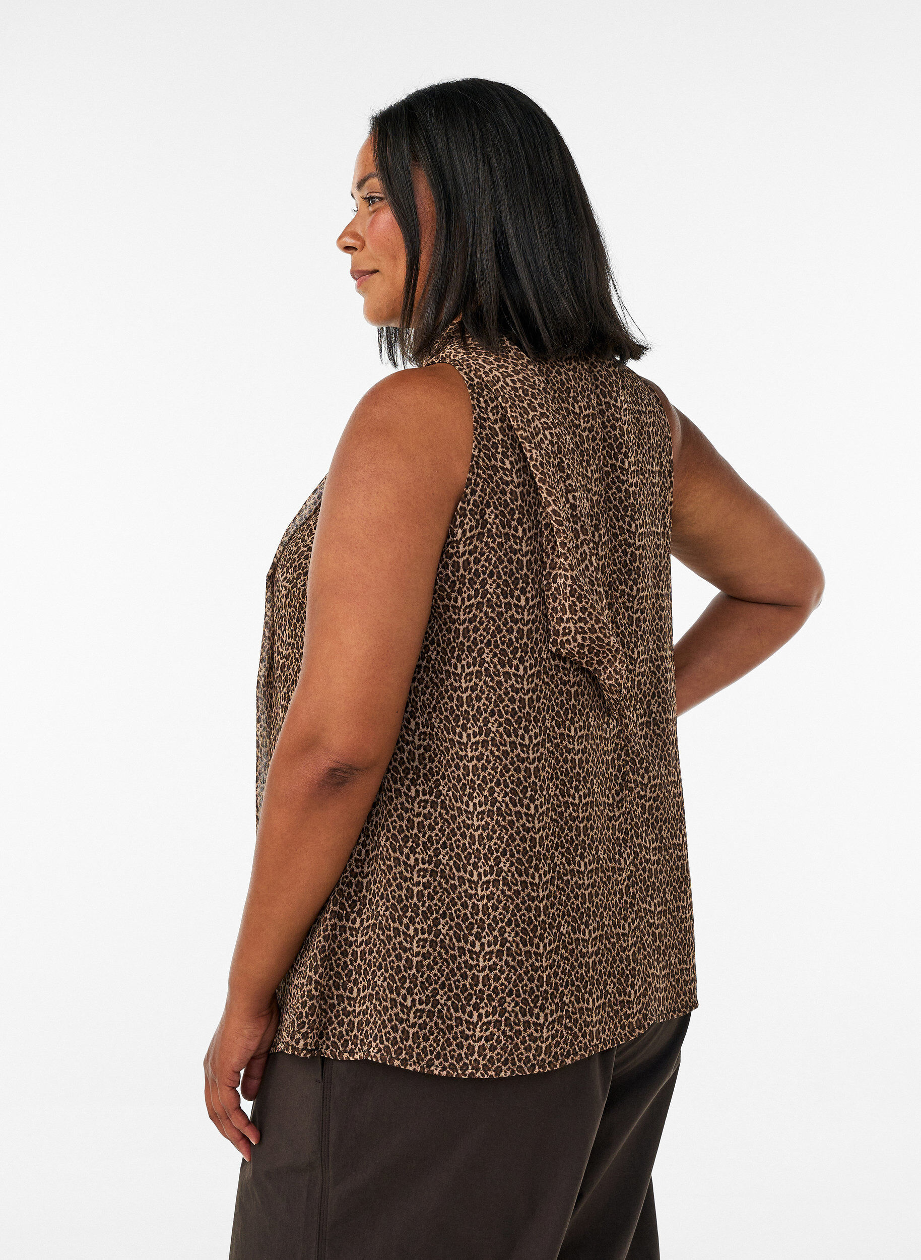 ZizzifashionHigh-neck sleeveless blouse with a bow, Brown, Model image number 2
