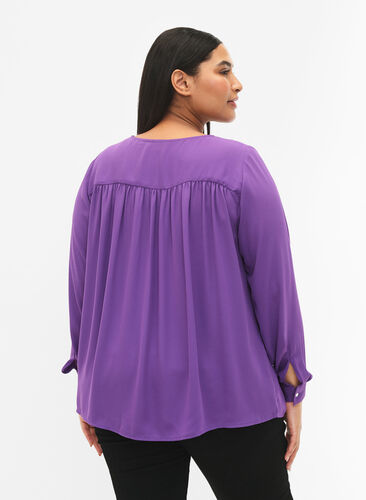Long sleeve blouse with wrinkles on the back, Pansy, Model image number 1