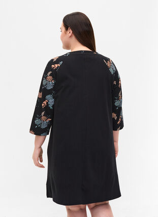 cotton night dress with printed detail, Black Flower AOP, Model image number 1