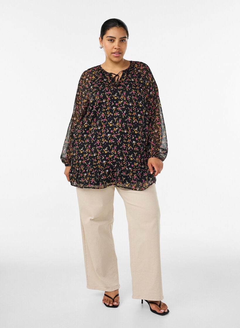 Floral print A-line tunic, Black, Model image number 1