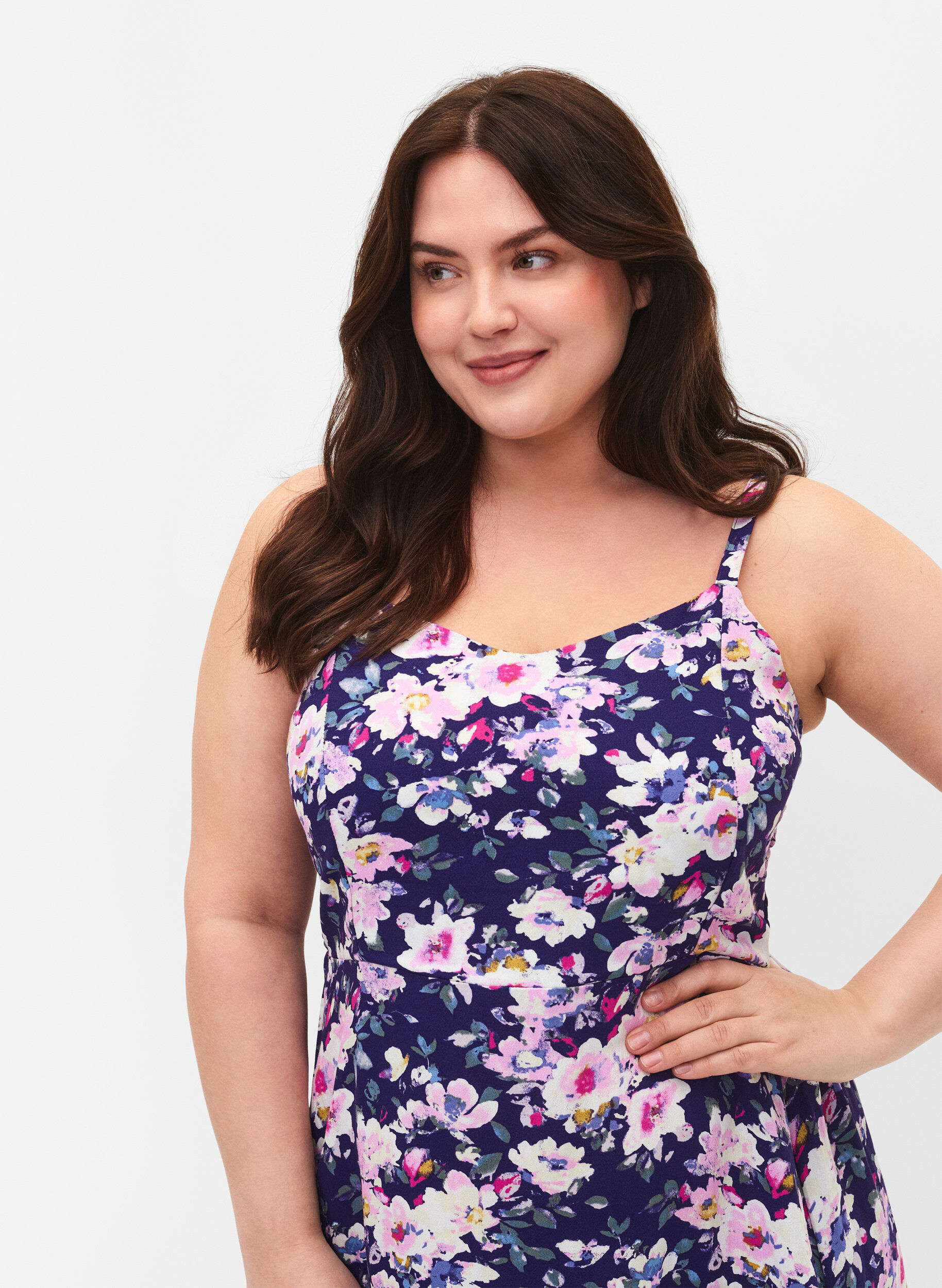 Zizzifashion Floral viscose strap dress with smocking, Blue Flower, Model image number 2