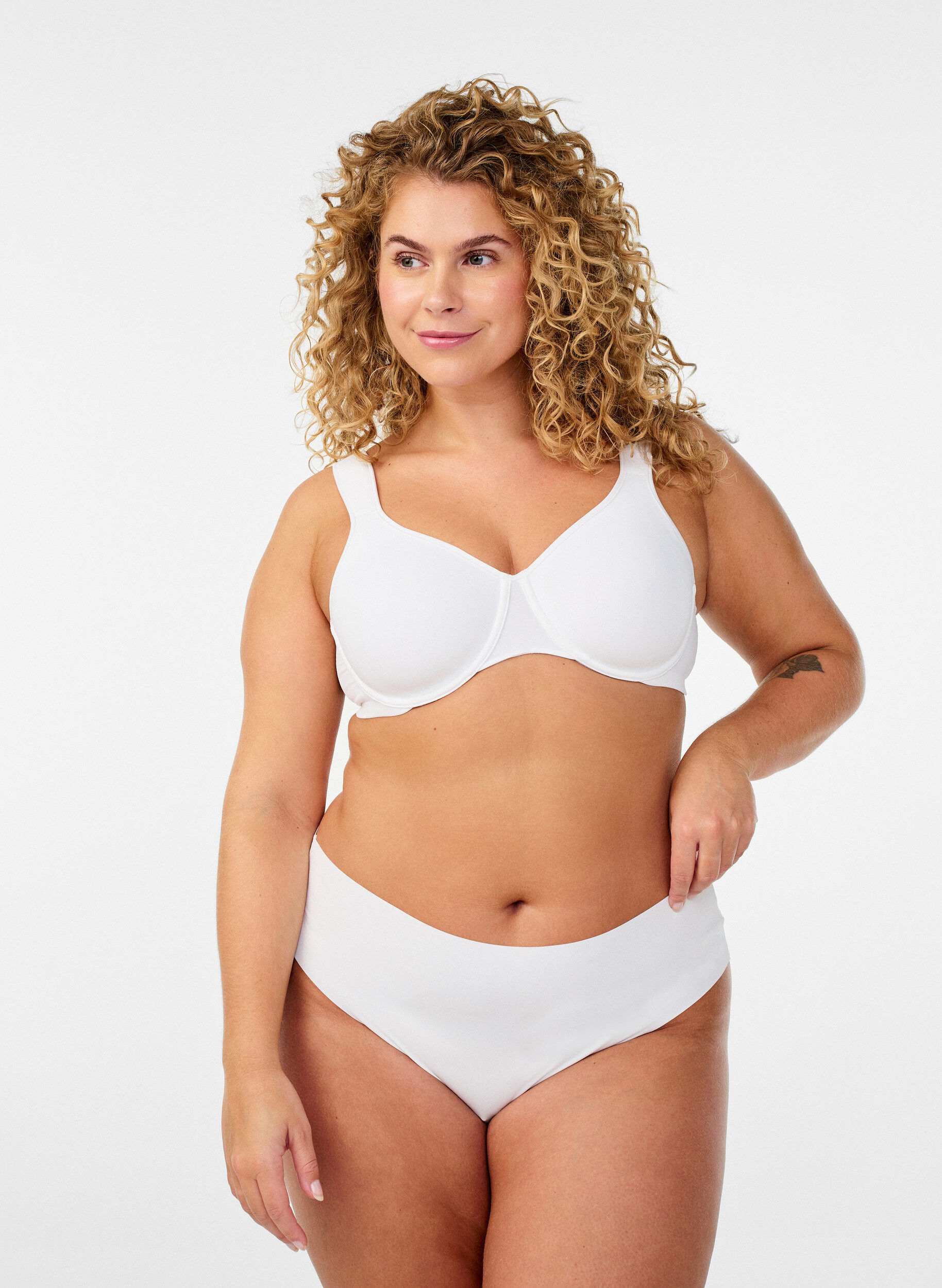 Zizzifashion Minimizer bra with padded straps, White, Model image number 1