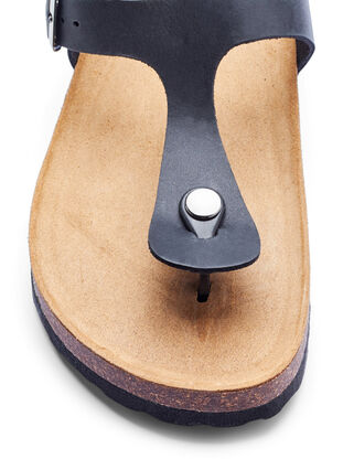 Leather sandals with toe strap and a wide fit, Black, Packshot image number 2