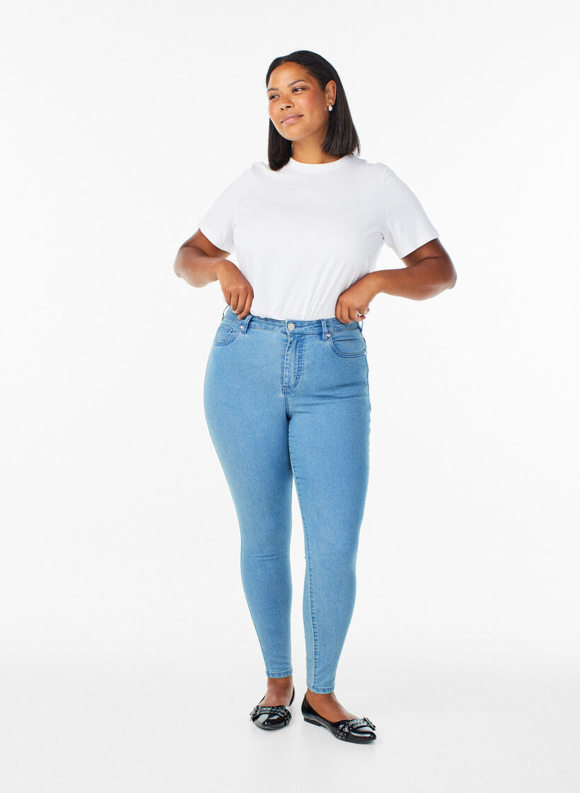 Amy high-waisted super slim fit jeans, Light Blue, Model image number 0