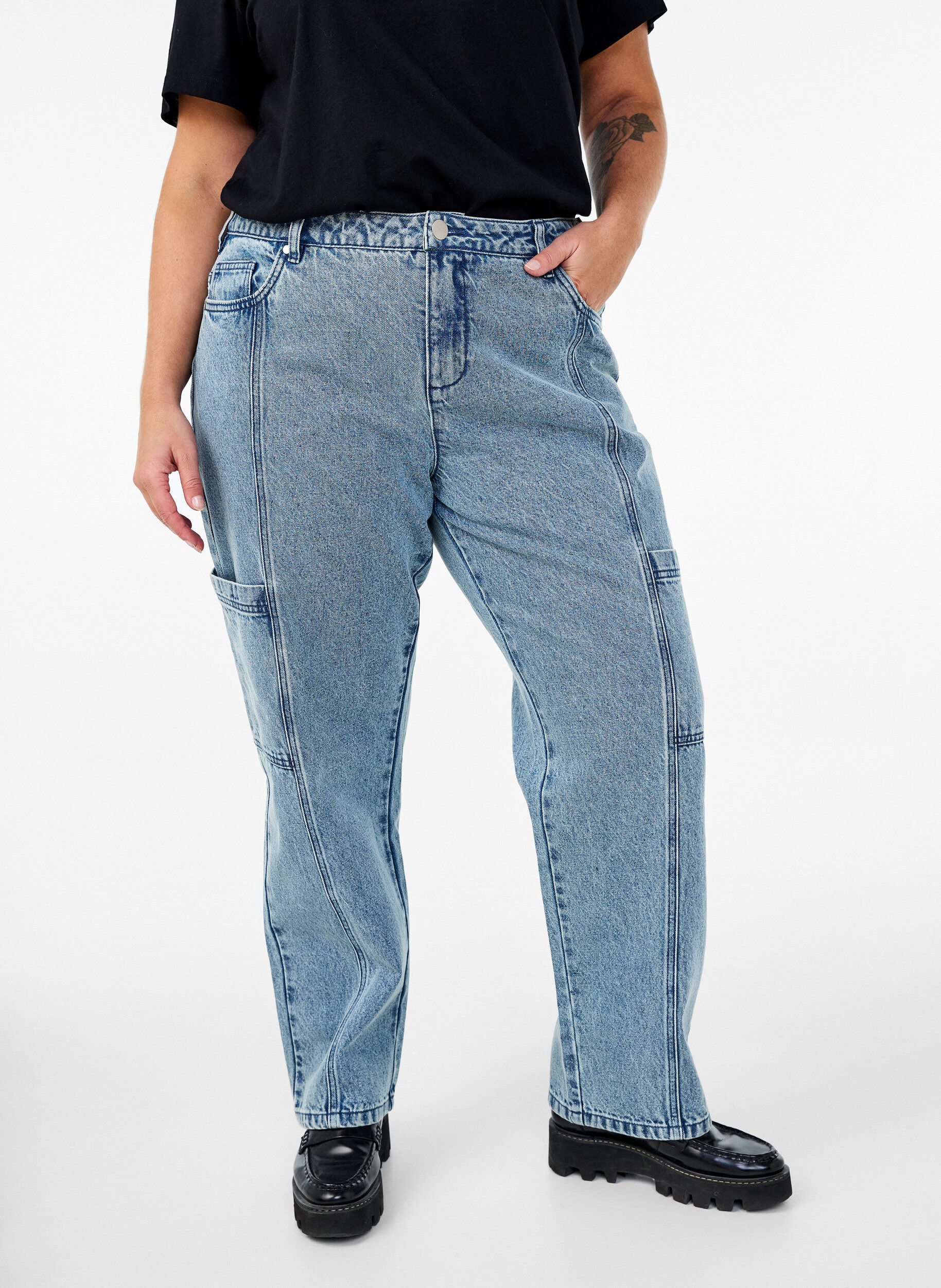 Zizzifashion High-waisted cargo jeans, Light Blue, Model image number 2