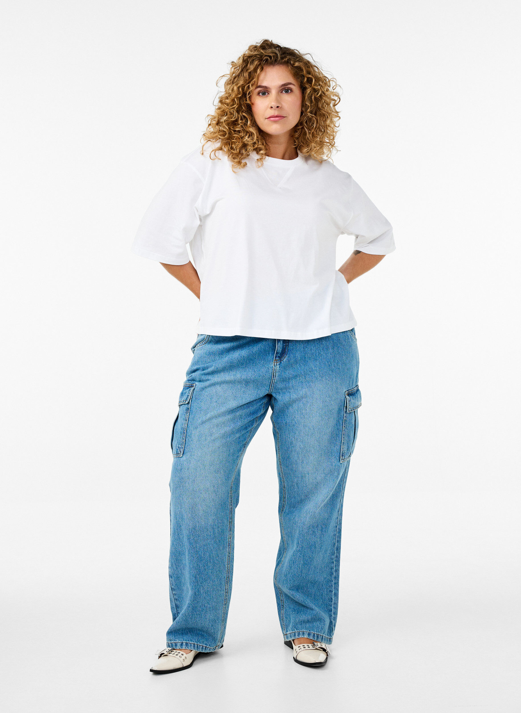 Zizzifashion Boxy T-shirt in organic cotton, White, Model image number 1