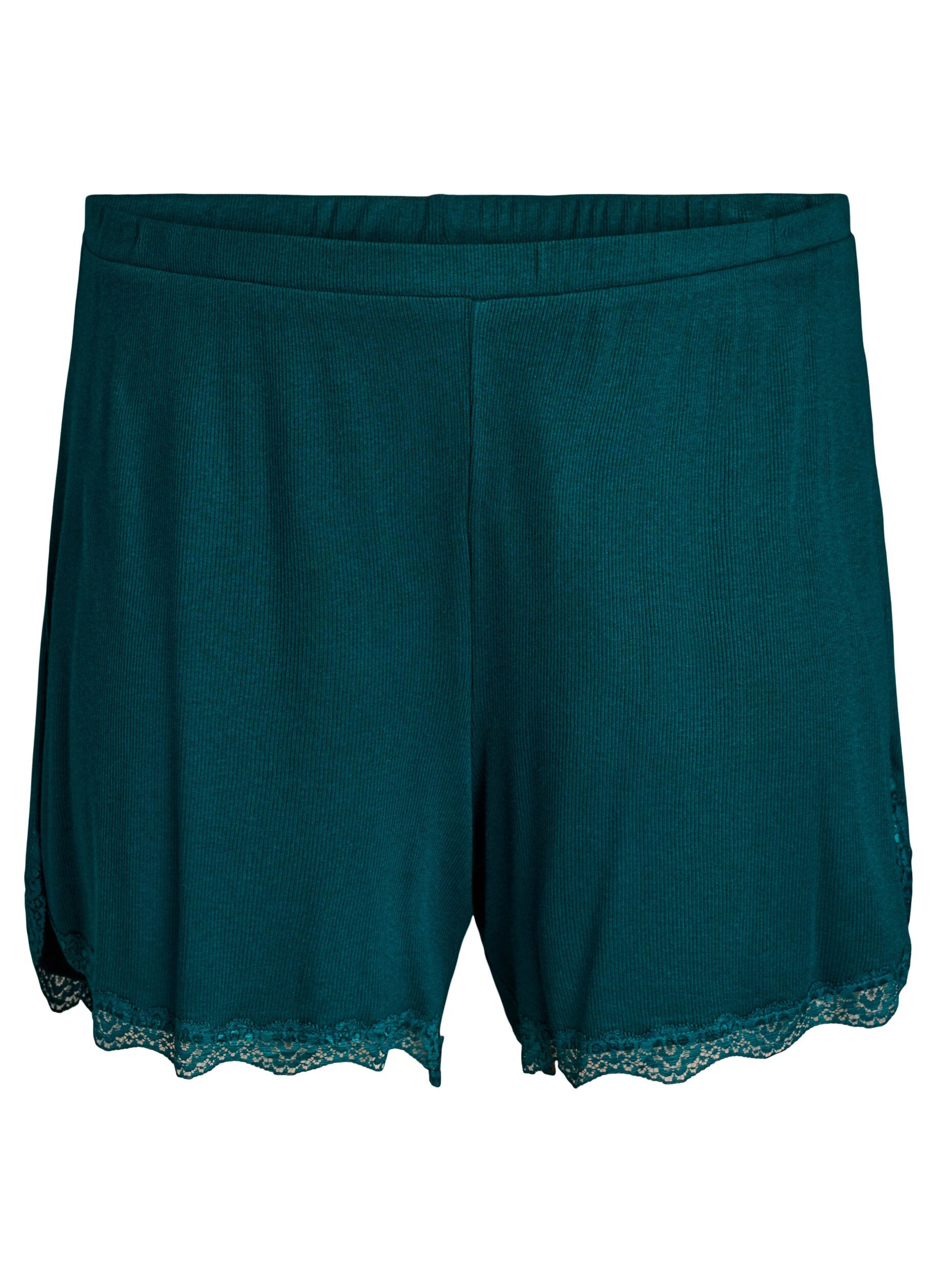 Loose night shorts with ribbed texture and lace trim