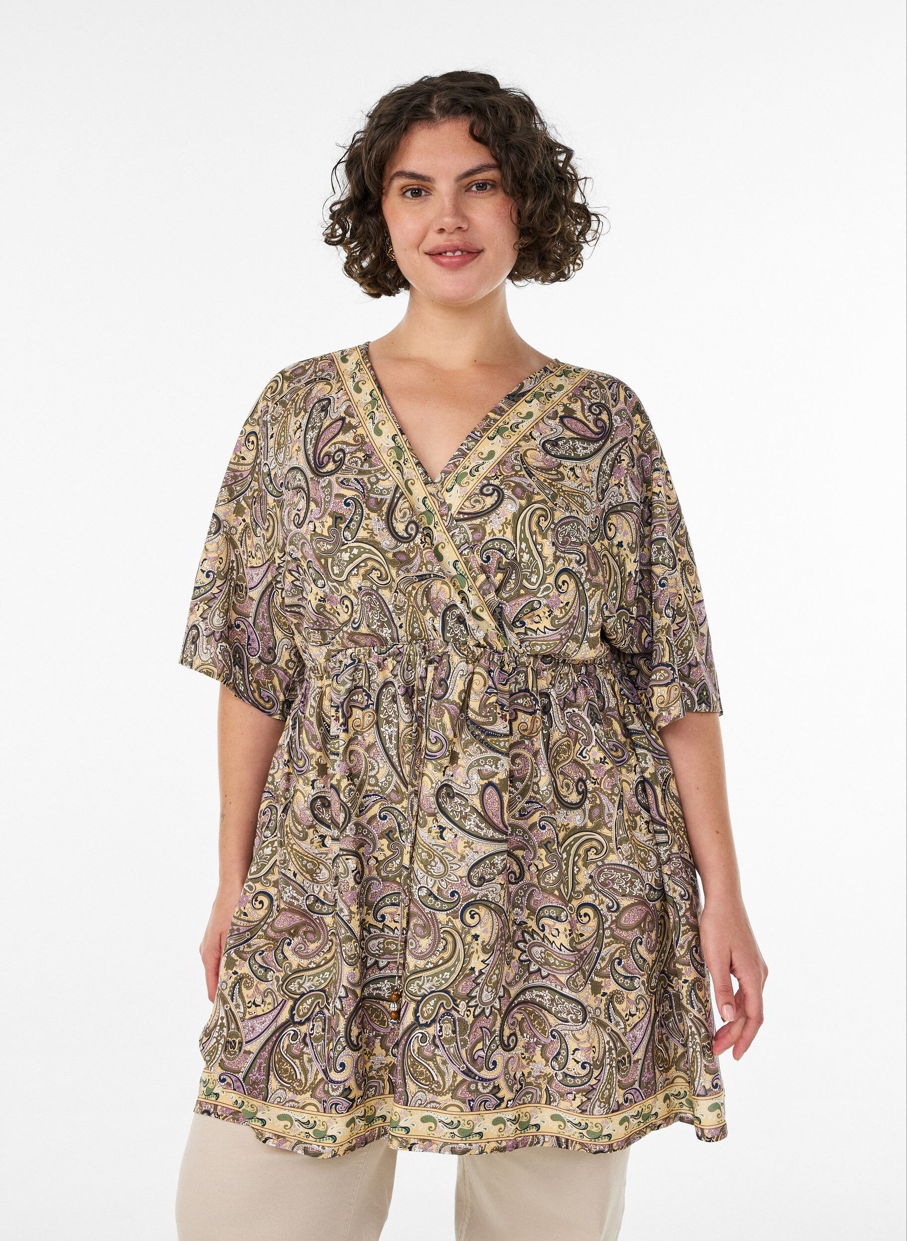 Viscose tunic with paisley print and tie-string, Yellow, Model