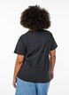 T-shirt in organic cotton with statement print, Grey, Model image number 2