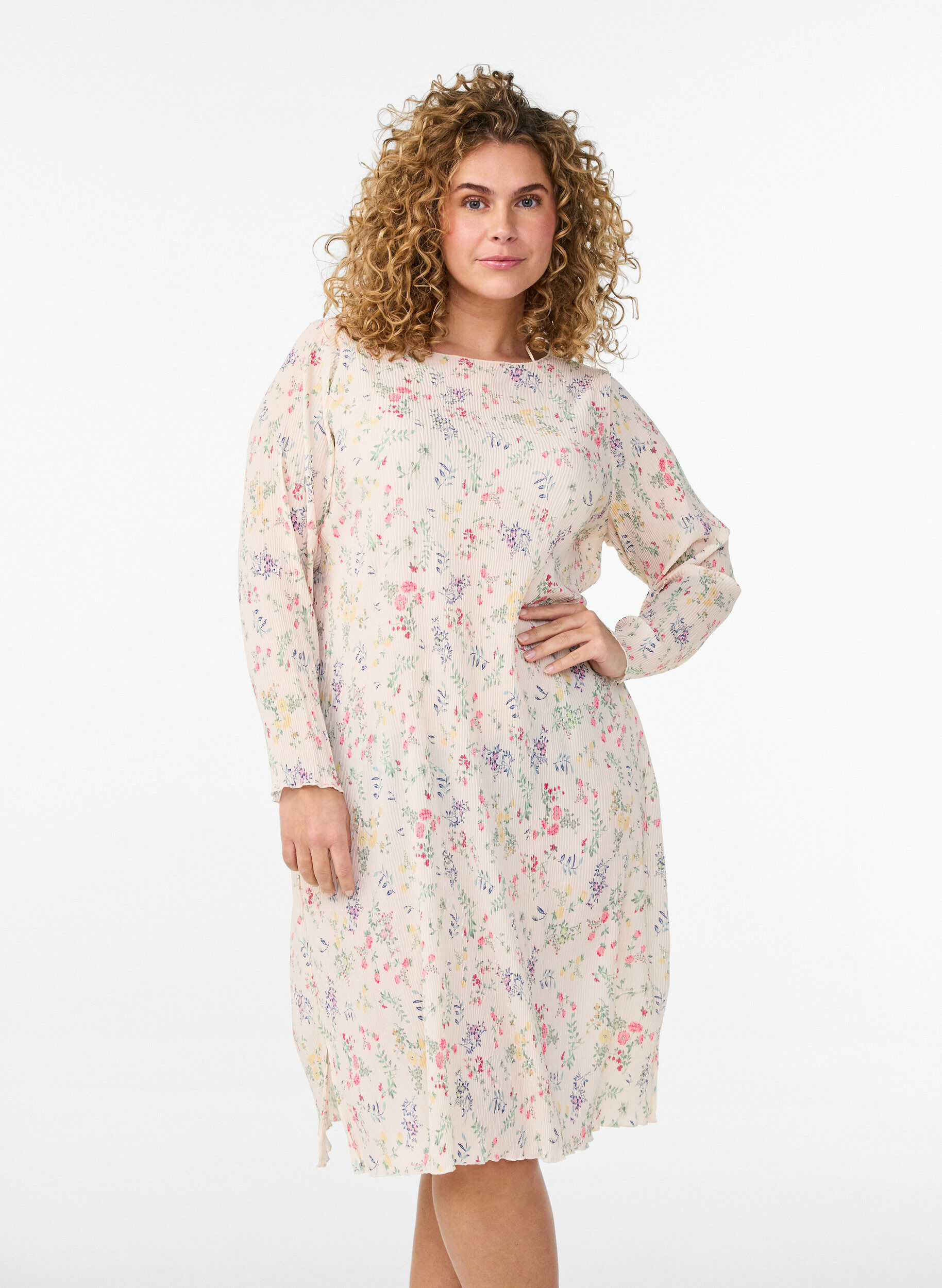 ZizzifashionDress with floral print and wavy texture, Beige, Model image number 0