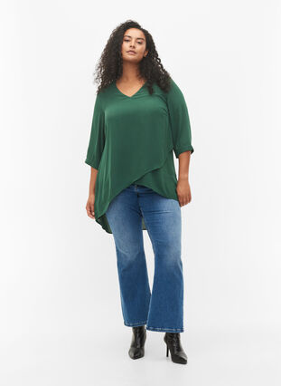 with 3/4 sleeves and v cutting, Trekking Green, Model image number 2