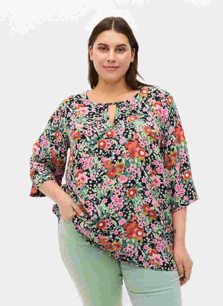 Floral blouse with 3/4 sleeves, Green Flower AOP, Model