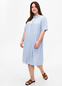 Viscose shirt dress with print, Small Dot AOP, Model