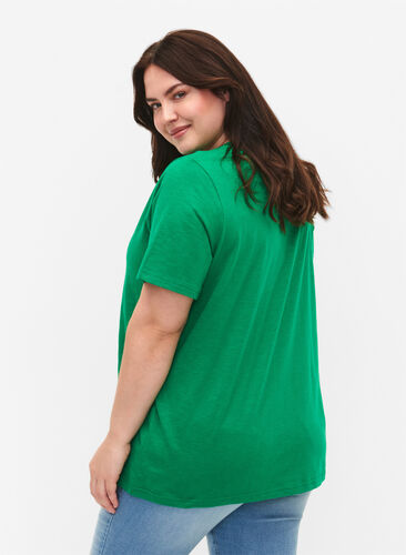 Short sleeve basic t-shirt with v-neck, Jolly Green, Model image number 1