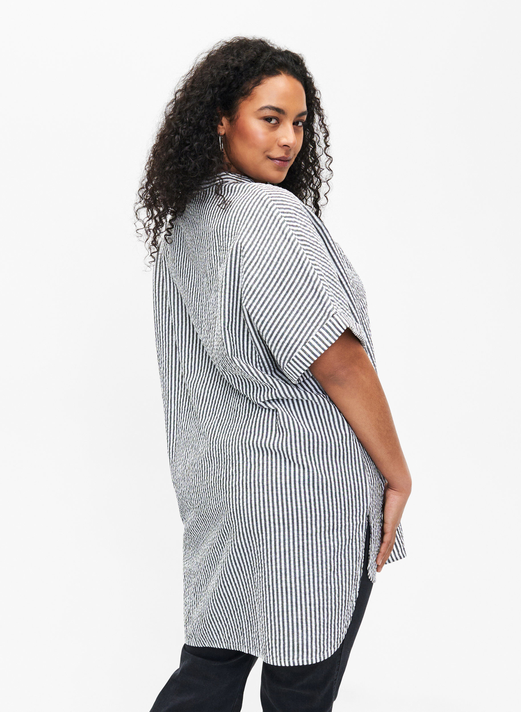 Zizzifashion Striped shirt with chest pockets, White/Black Stripe, Model image number 1