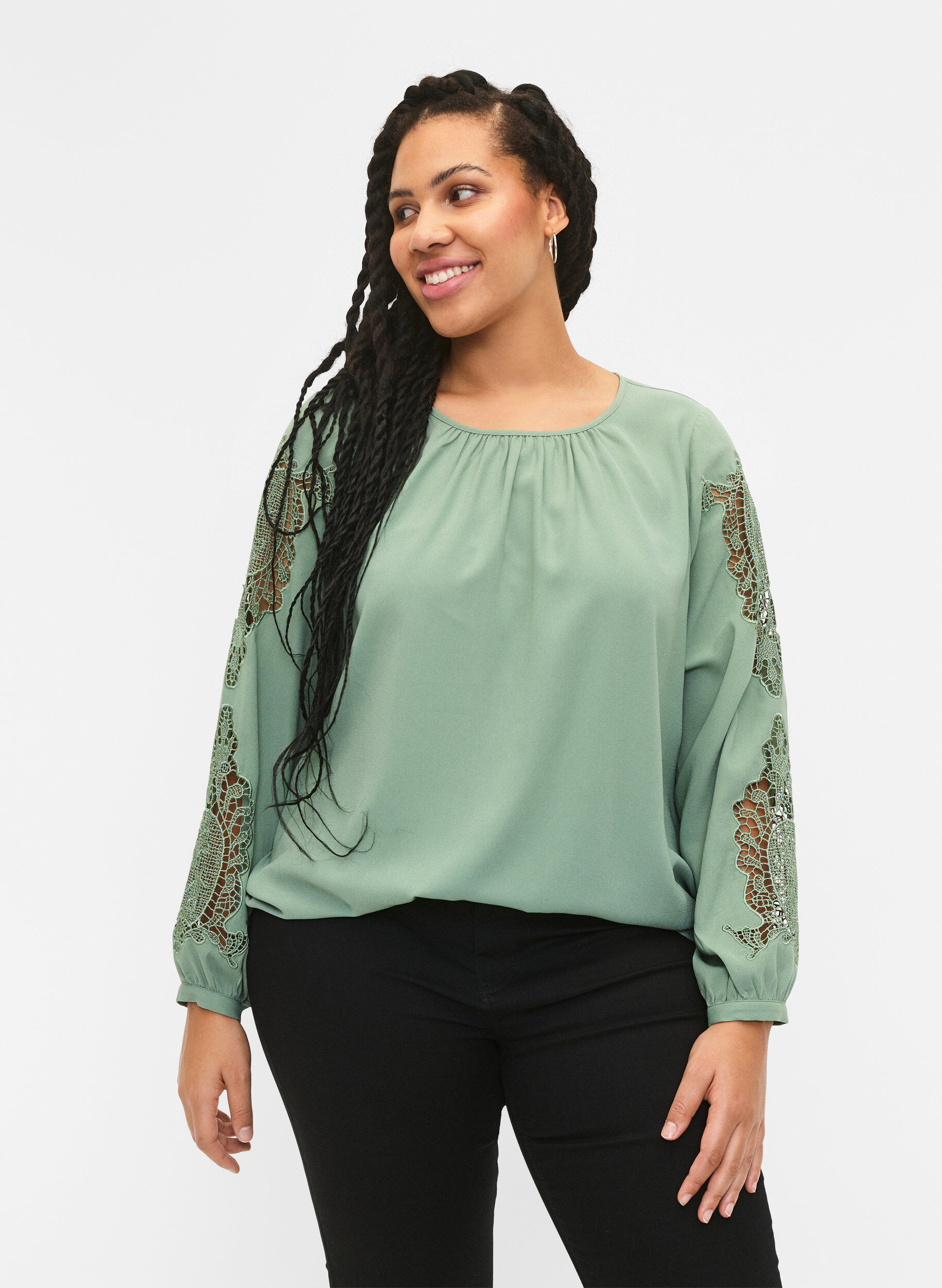 Zizzifashion Long sleeve blouse with crochet details, Green Bay, Model image number 0
