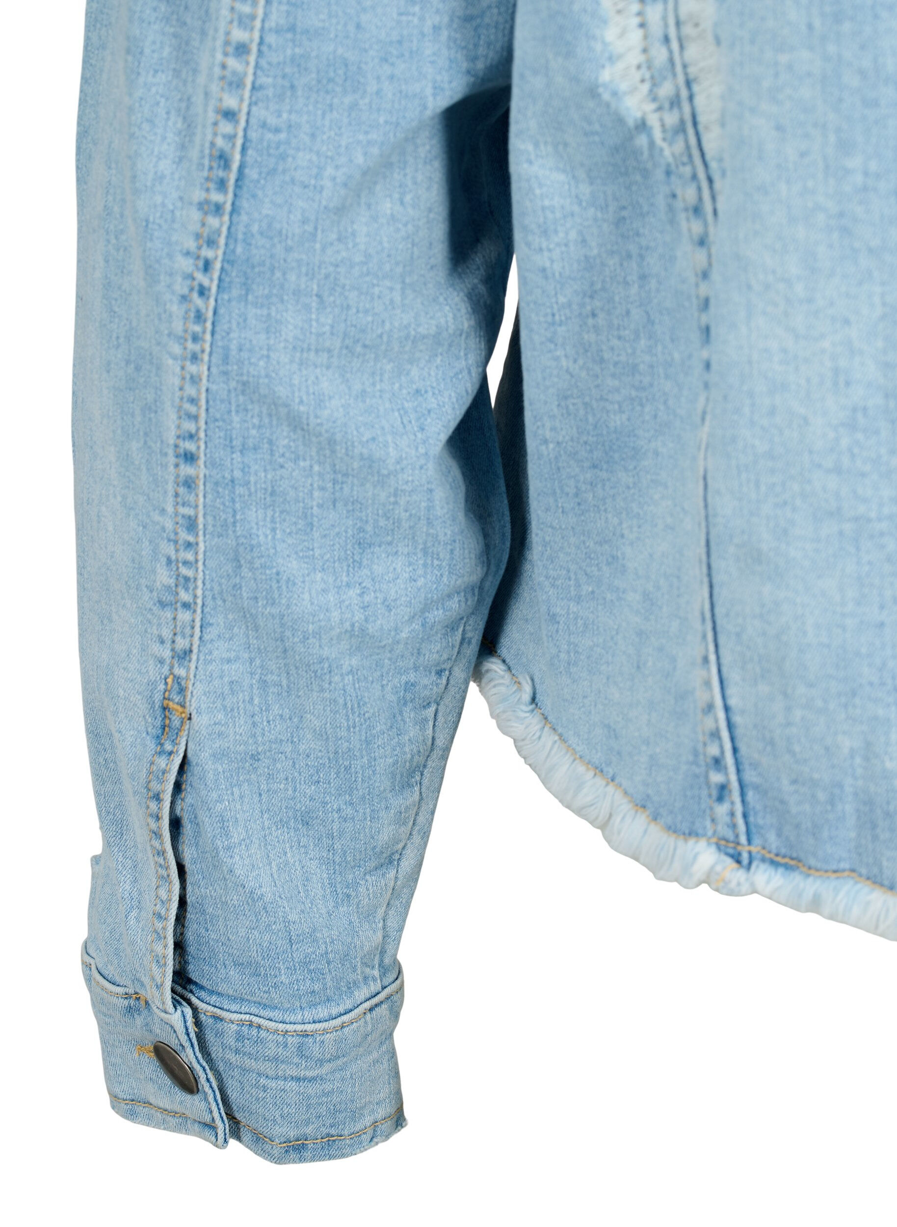 Zizzifashion Short denim jacket with distressing details, Light Blue Denim, Packshot image number 3