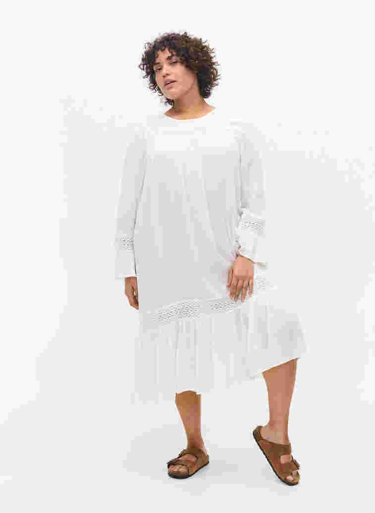 viscose dress with lace detail, Off White, Model image number 2