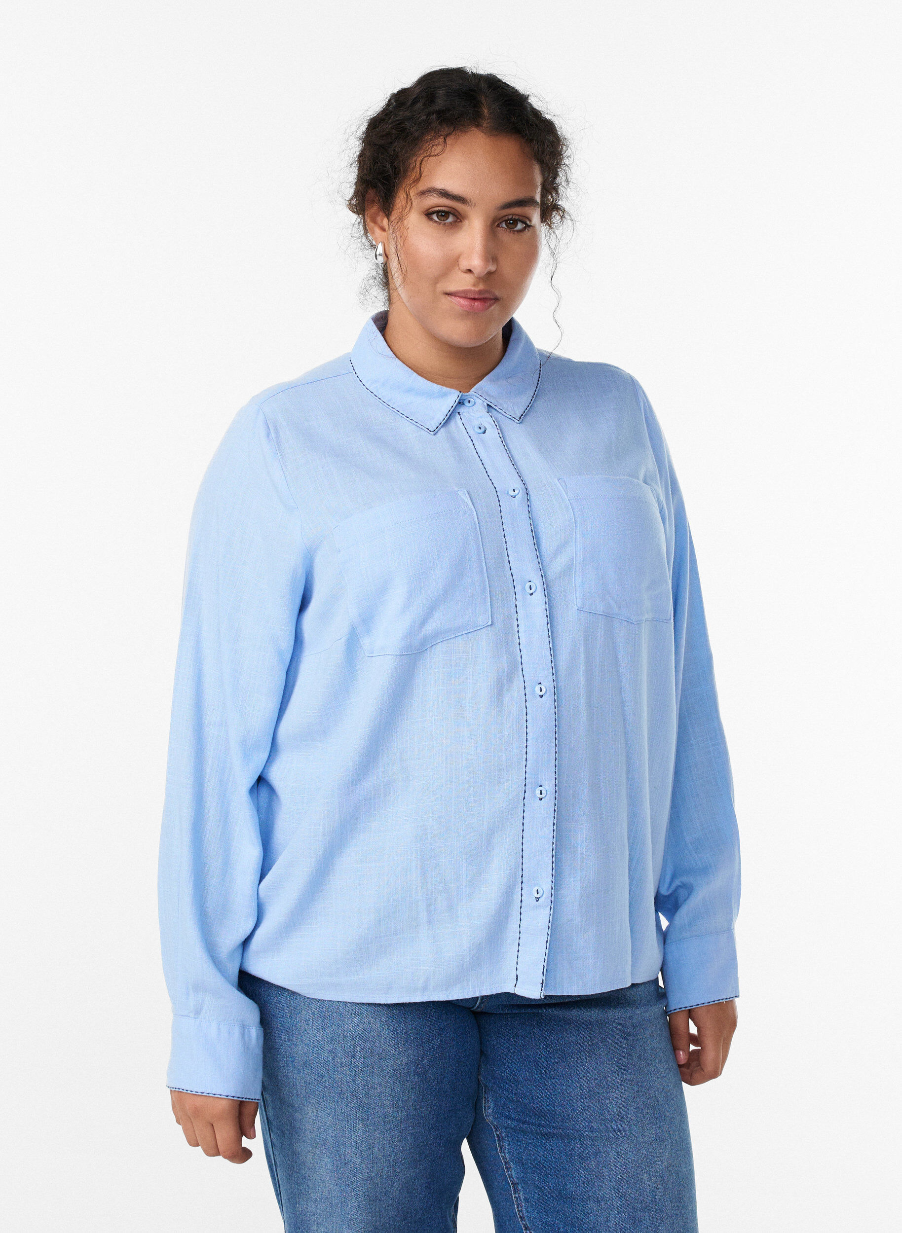 Shirt with contrast stitching and chest pockets, Light Blue, Model