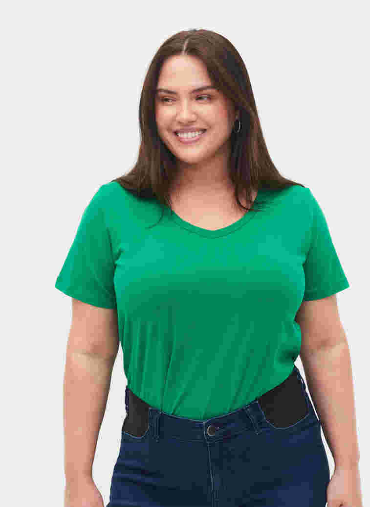 Basic plain cotton t-shirt, Jolly Green, Model