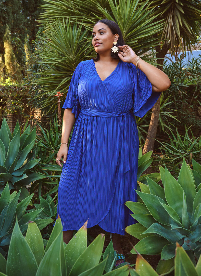 Pleated midi dress with batwing sleeves, Blue, Image image number 0