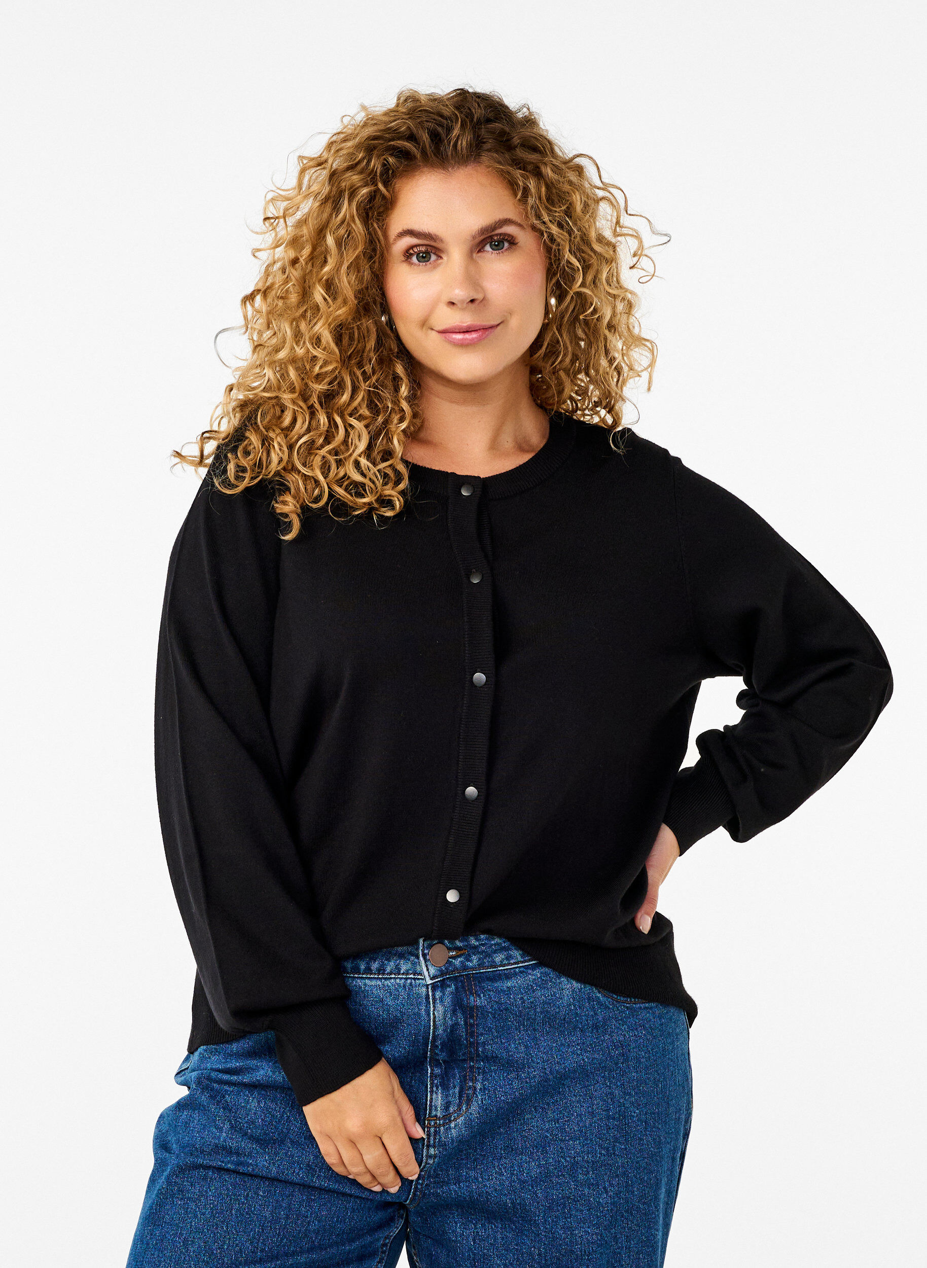 ZizzifashionKnitted cardigan with round neck and buttons, Black, Model image number 0