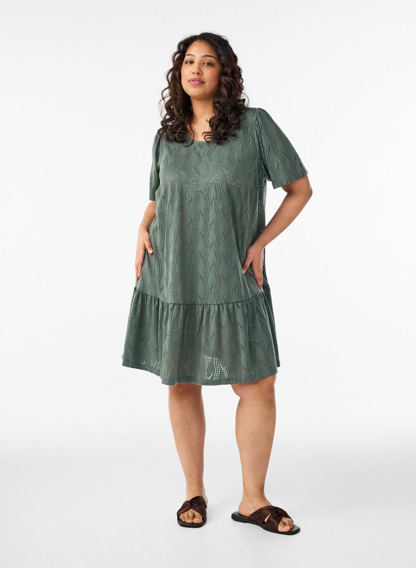 Short jersey dress with eyelet embroidery, Green, Model image number 1