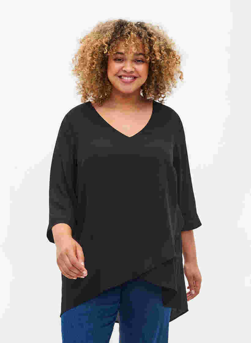 Top with 3/4 sleeves and v-neckline, Black, Model