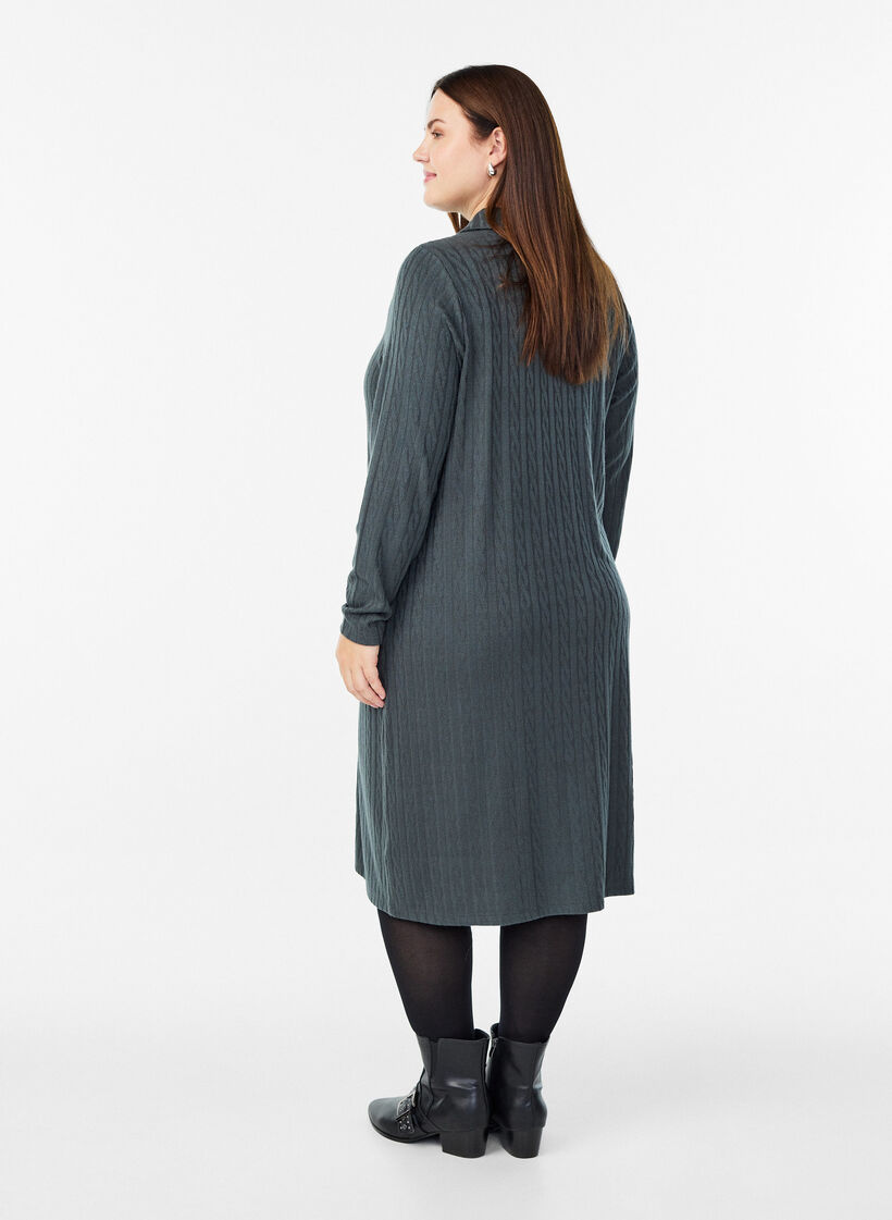Dress with cable structure and v-neck, Green, Model image number 2