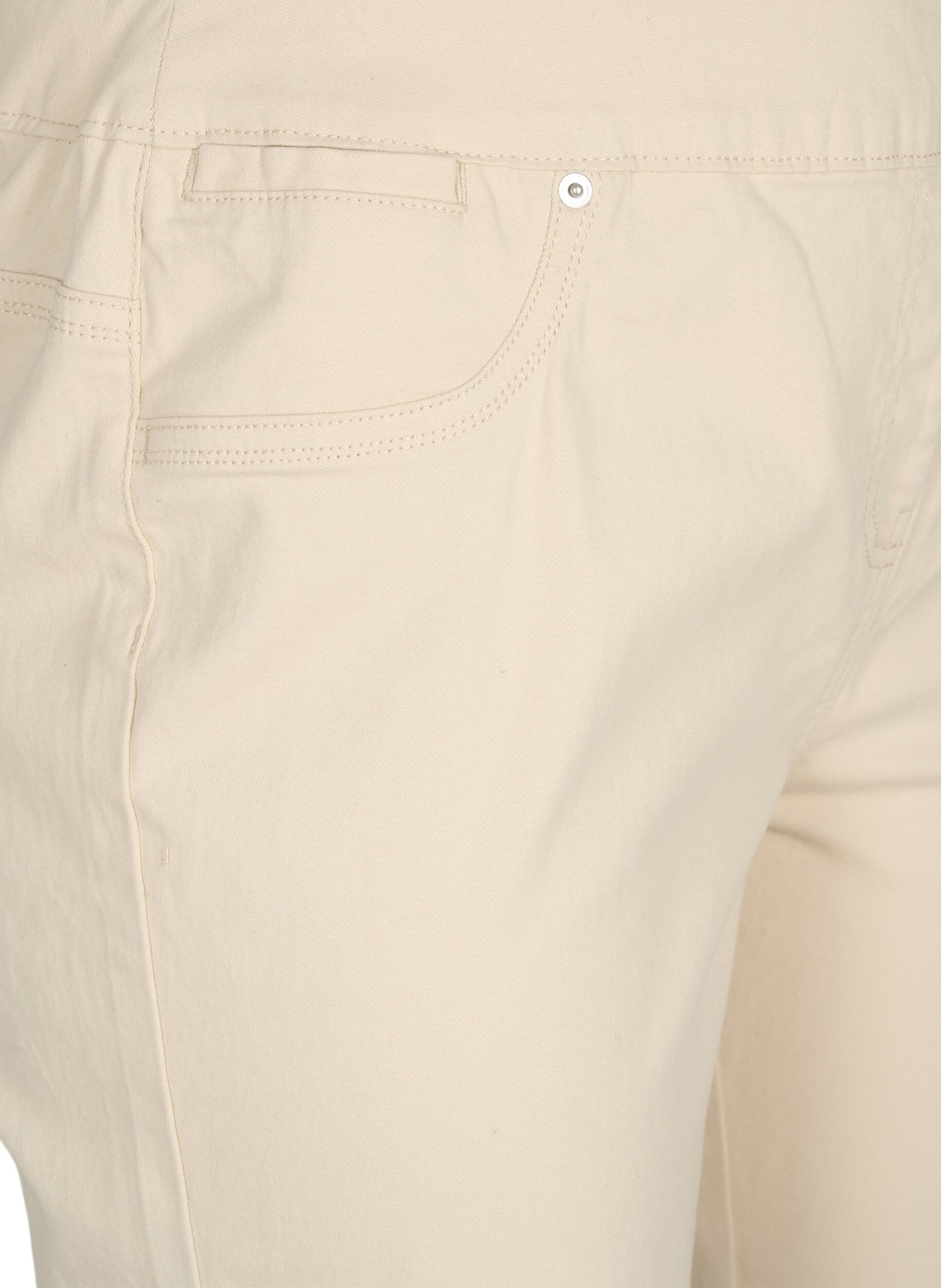 Zizzifashion Close-fitting shorts with back pockets, Fog, Packshot image number 2